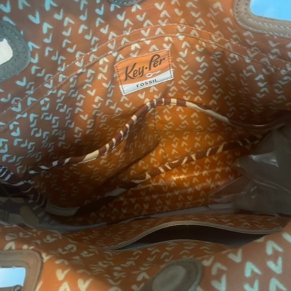 Fossil Keyper Graphic Print Tote Bag - Picture 9 of 10